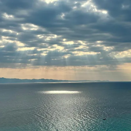 Aegean Blue Horizon Апартхотел Афитос